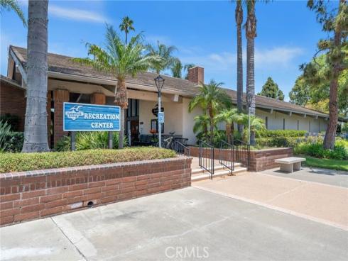 8877  Lauderdale  212H  Court, Huntington Beach, CA