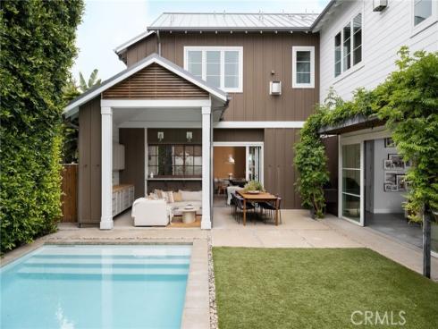 311  Crest   Avenue, Huntington Beach, CA