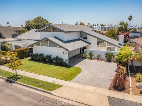 17099  Westport   Drive, Huntington Beach, CA