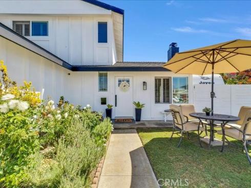 9312  Westcliff   Drive, Huntington Beach, CA