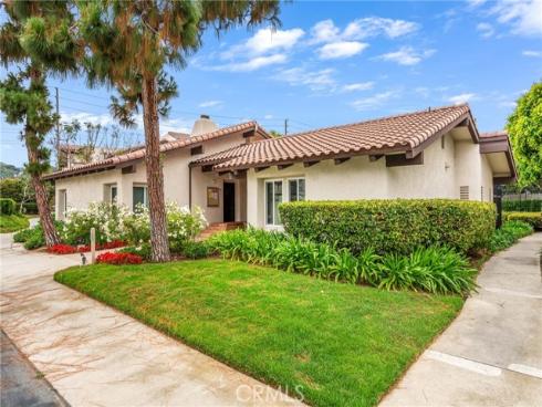 21372  Brookhurst  233  Street, Huntington Beach, CA