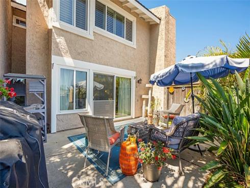 18624  Vallarta Drive  , Huntington Beach, CA