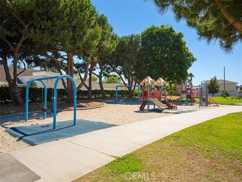 18624  Vallarta Drive  , Huntington Beach, CA