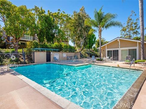 18624  Vallarta Drive  , Huntington Beach, CA