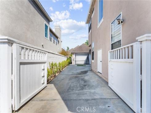 18708  Ashford   Lane, Huntington Beach, CA