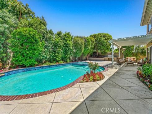 20222  Colonial   Circle, Huntington Beach, CA