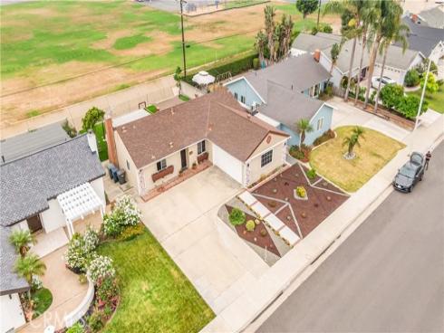 17382  Jefferson   Lane, Huntington Beach, CA