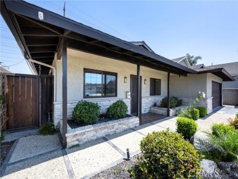 9621  Flounder   Drive, Huntington Beach, CA