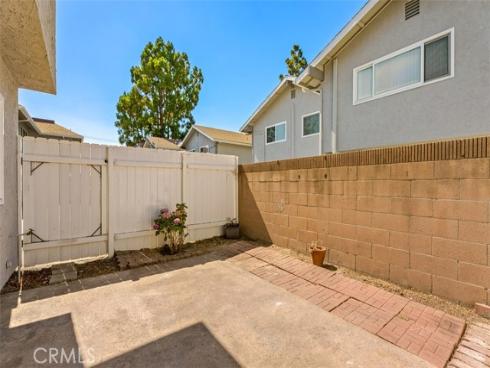 9535  Pettswood  5  Drive, Huntington Beach, CA