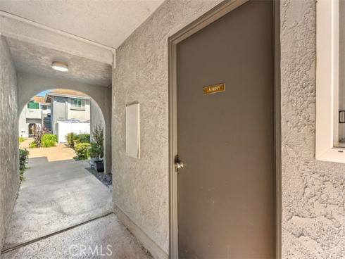 9535  Pettswood  5  Drive, Huntington Beach, CA