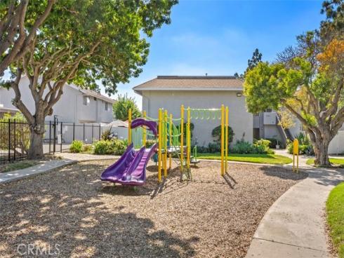 9535  Pettswood  5  Drive, Huntington Beach, CA