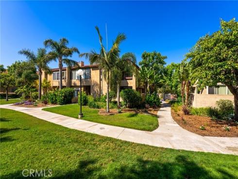 16883  Bluewater  27  Lane, Huntington Beach, CA