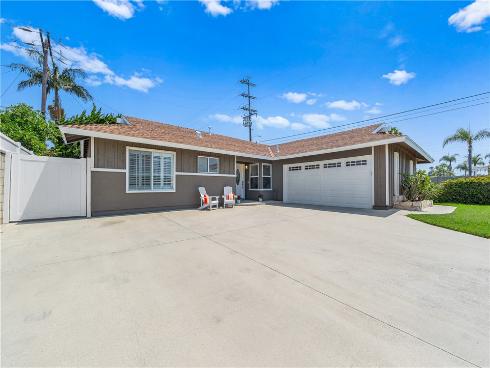 10471  Pago Pago   Circle, Huntington Beach, CA