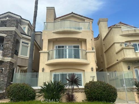 2212  Pacific Coast  , Huntington Beach, CA