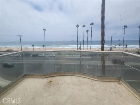 2212  Pacific Coast  , Huntington Beach, CA