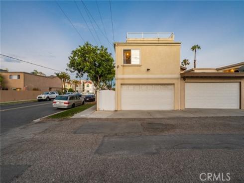 427  19th   Street, Huntington Beach, CA