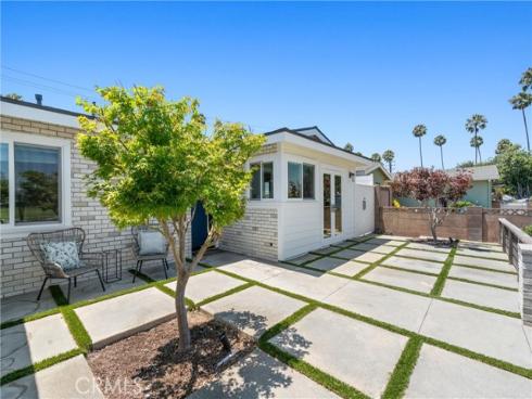 7672  Taylor   Drive, Huntington Beach, CA