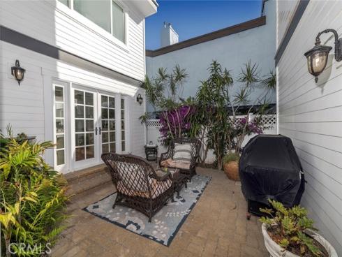 309  21st   Street, Huntington Beach, CA