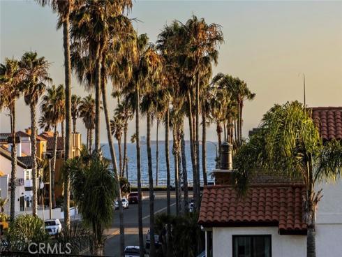 309  21st   Street, Huntington Beach, CA