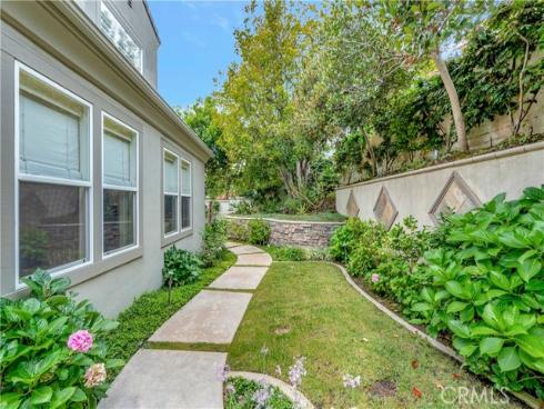 19586  Cloverwood   Circle, Huntington Beach, CA