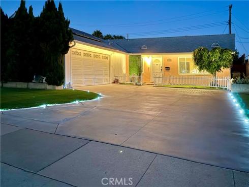 6422  Larkspur   Circle, Huntington Beach, CA