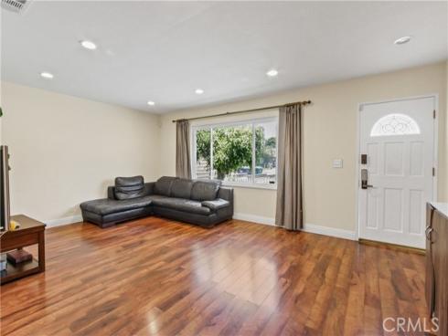 6422  Larkspur   Circle, Huntington Beach, CA