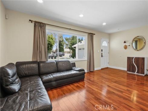 6422  Larkspur   Circle, Huntington Beach, CA