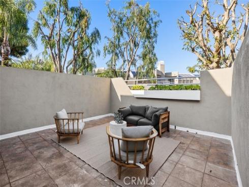 3323  Tempe   Drive, Huntington Beach, CA