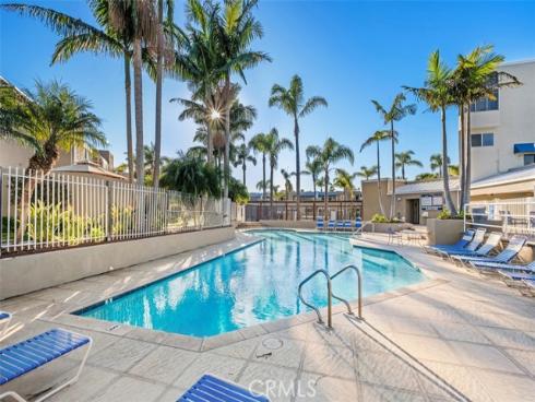 3323  Tempe   Drive, Huntington Beach, CA