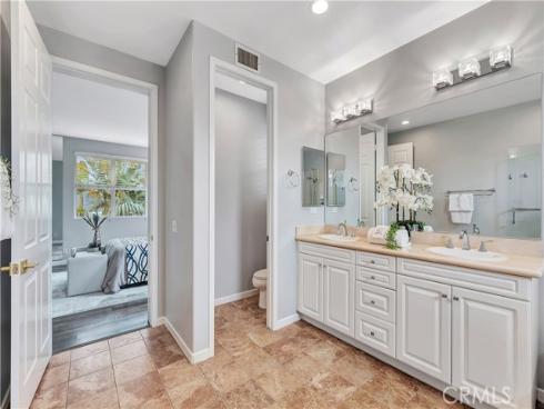 6885  Cambria Cove   Circle, Huntington Beach, CA