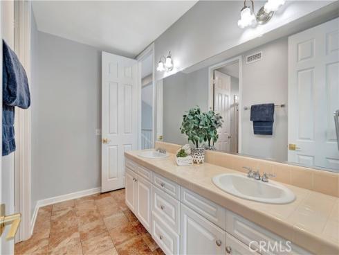 6885  Cambria Cove   Circle, Huntington Beach, CA