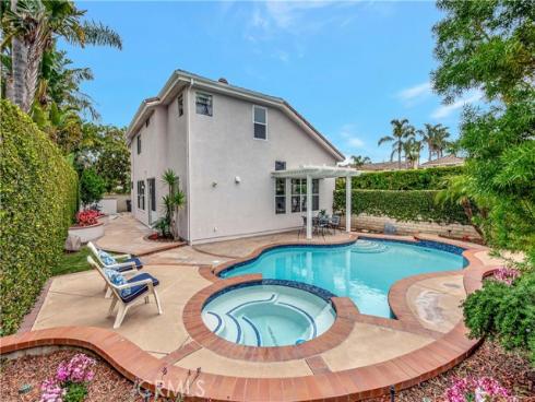 6885  Cambria Cove   Circle, Huntington Beach, CA