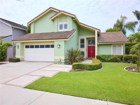 17675  Rainglen   Lane, Huntington Beach, CA