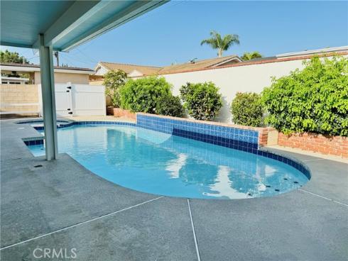 16552  Kettler   Lane, Huntington Beach, CA