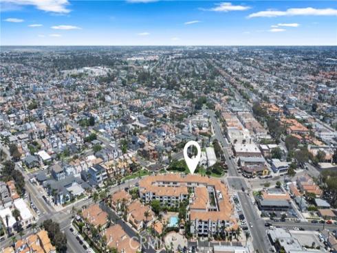 415  Townsquare  212 , Huntington Beach, CA