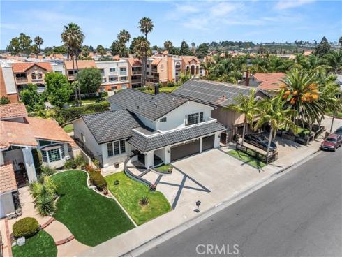 9901  Oceancrest   Drive, Huntington Beach, CA