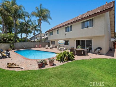 10132  Crailet   Drive, Huntington Beach, CA