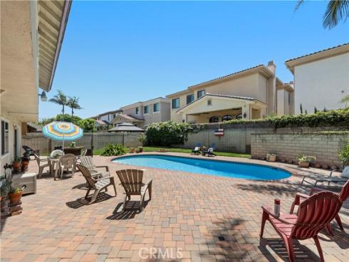 10132  Crailet   Drive, Huntington Beach, CA