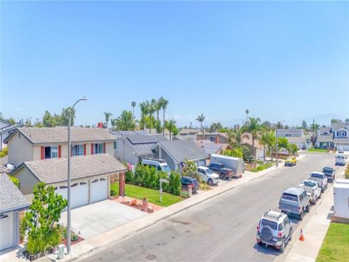 8681  Bellmead   Drive, Huntington Beach, CA