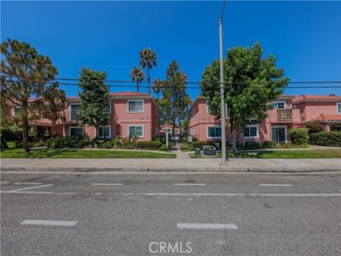 409  Utica  A8  Avenue, Huntington Beach, CA