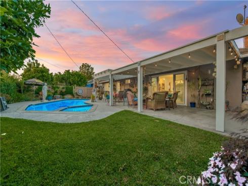 15741  Aulnay   Lane, Huntington Beach, CA