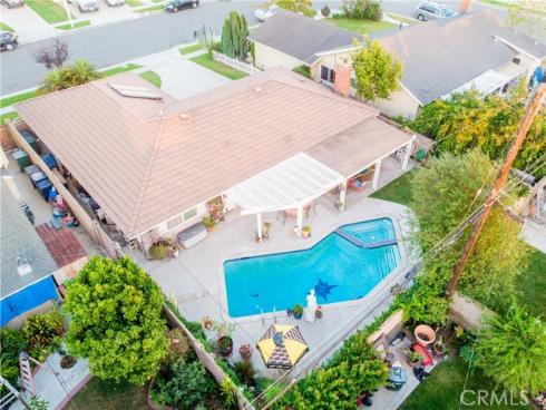 15741  Aulnay   Lane, Huntington Beach, CA