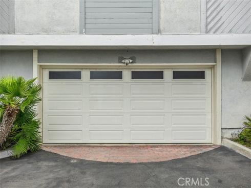 2861  Coast  A  Circle, Huntington Beach, CA