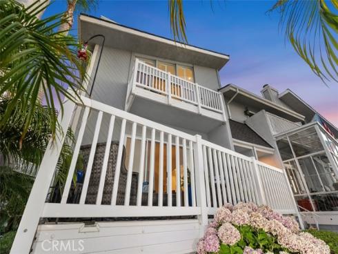 2861  Coast  A  Circle, Huntington Beach, CA