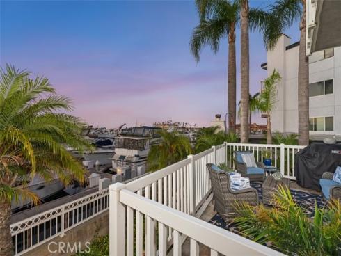 2861  Coast  A  Circle, Huntington Beach, CA