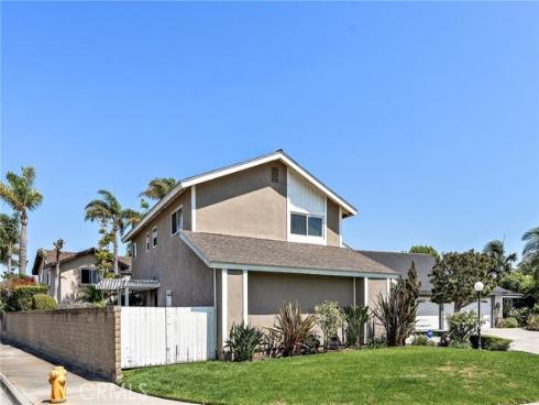 17902  Portside   Circle, Huntington Beach, CA