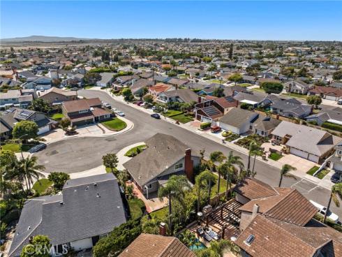 17902  Portside   Circle, Huntington Beach, CA