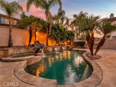 19133  Chandon   Lane, Huntington Beach, CA