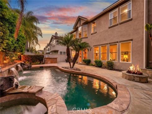 19133  Chandon   Lane, Huntington Beach, CA