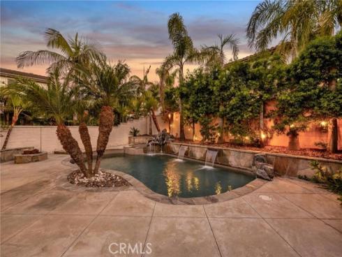 19133  Chandon   Lane, Huntington Beach, CA